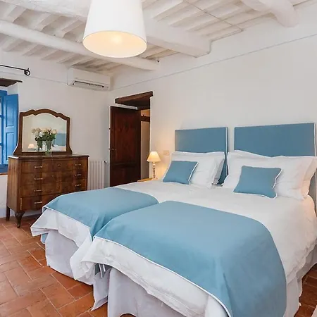 Appartamento Sleeps 4 With Pool Air Con And Wifi *