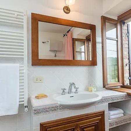Sleeps 4 With Pool Air Con And Wifi Appartamento